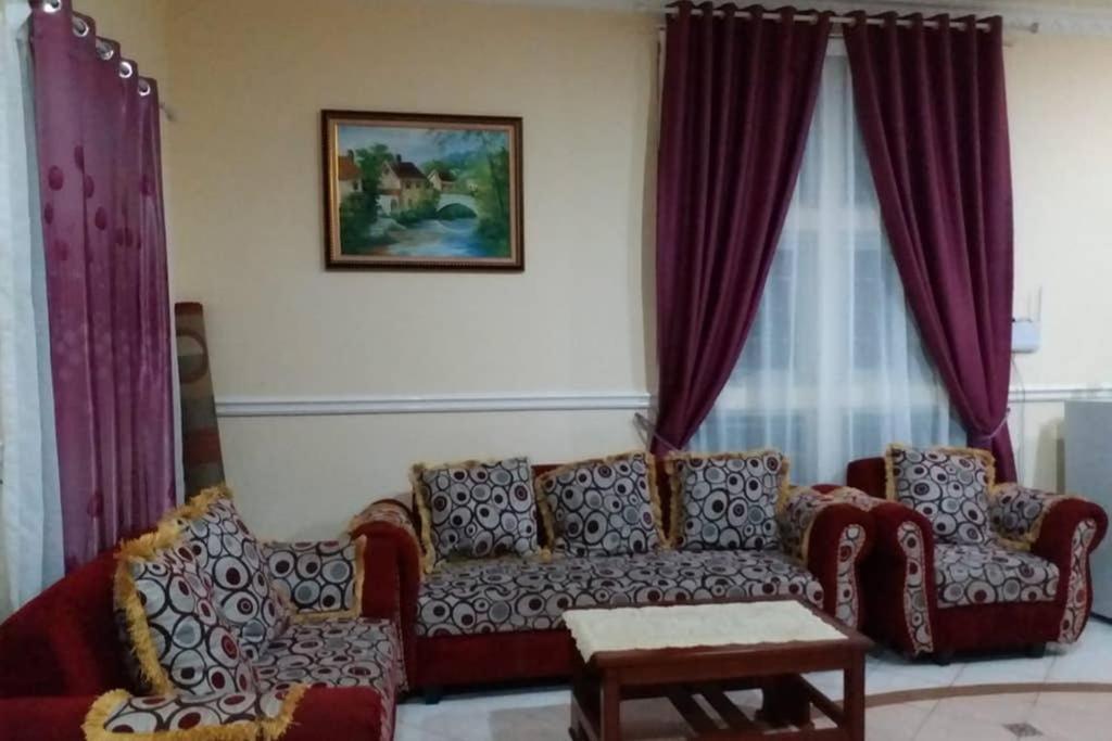 Villa Nils Cianjur Exterior photo